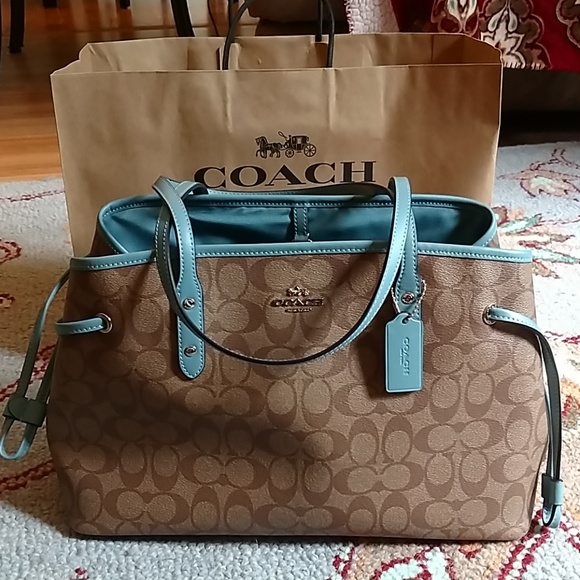 coach signature drawstring carryall shoulder bag f57842